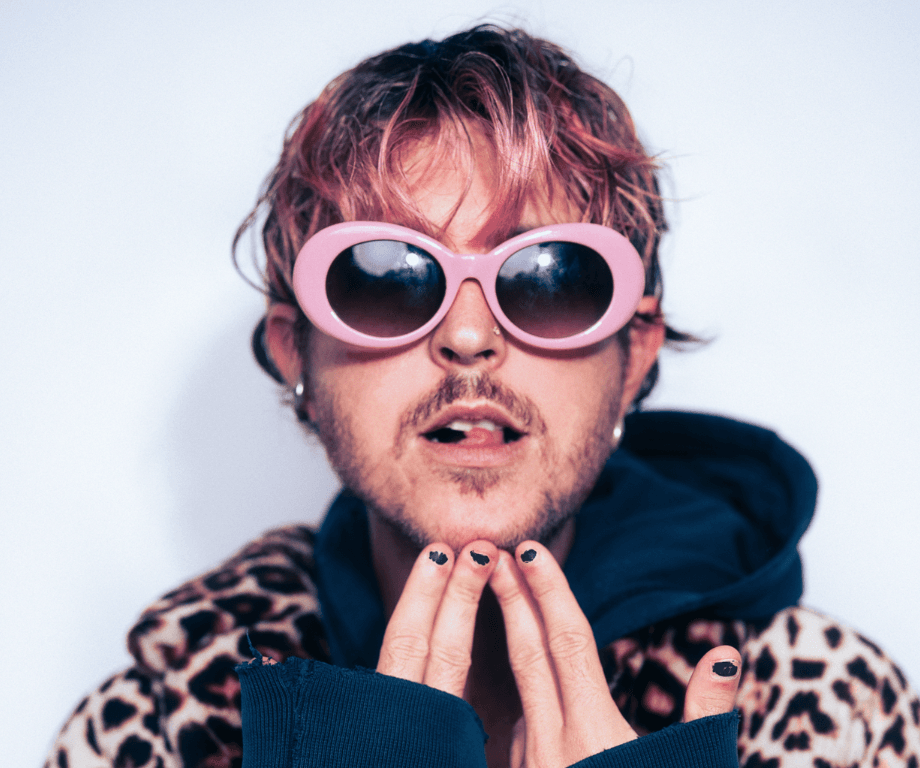 OSCAR AND THE WOLF